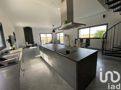 Maison - 140 m² - 5 pièces