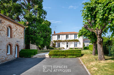 Maison - 340 m² - 10 pièces