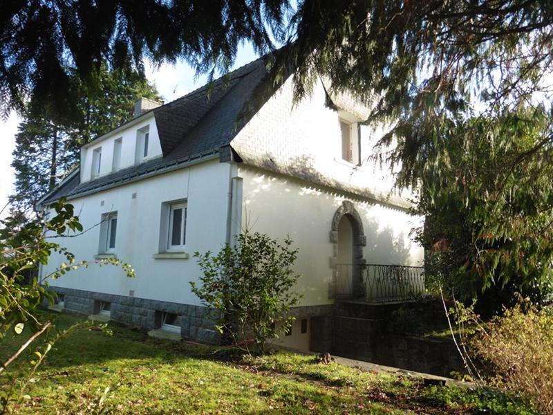 Maison - 165 m² - 9 pièces