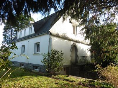 Maison - 165 m² - 9 pièces