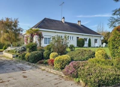 Maison - 203 m² - 7 pièces