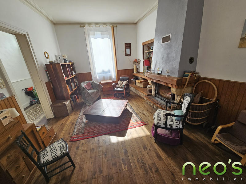 Maison - 240 m² - 10 pièces