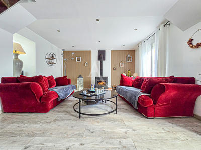 Maison - 153 m² - 5 pièces