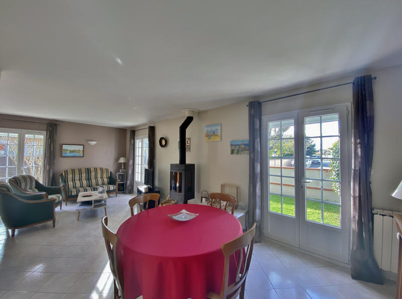 Maison - 90 m² - 4 pièces