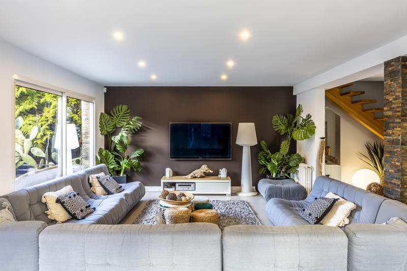 Maison - 300 m² - 10 pièces