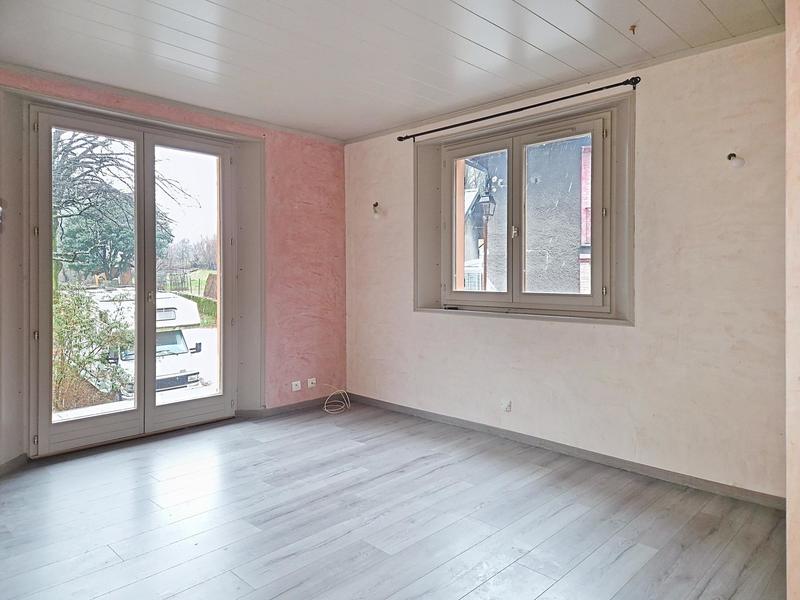 Maison - 177 m² - 9 pièces