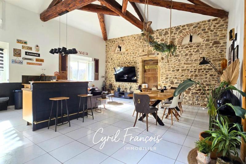 Maison ancienne - 146 m² - 6 pièces