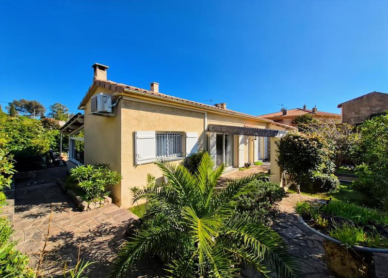 Maison - 91 m² - 4 pièces