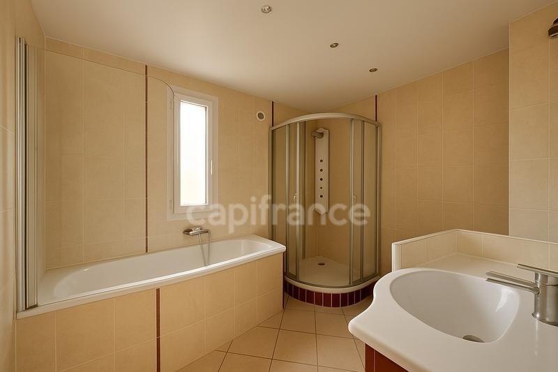 Maison - 120 m² - 7 pièces