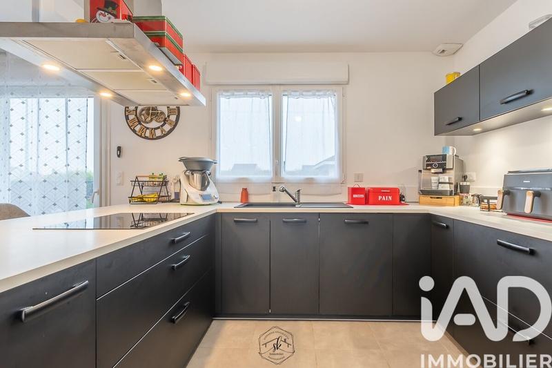 Maison - 96 m² - 5 pièces