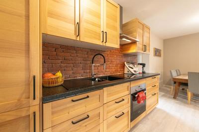 Maison - 84 m² - 4 pièces