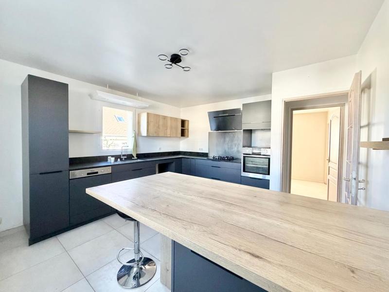 Maison - 130 m² - 6 pièces