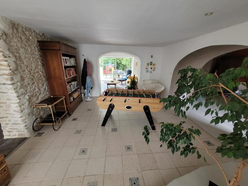 Maison - 300 m² - 9 pièces