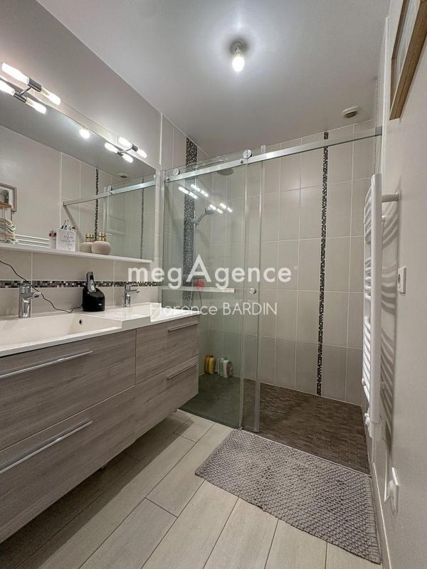 Maison - 133 m² - 6 pièces