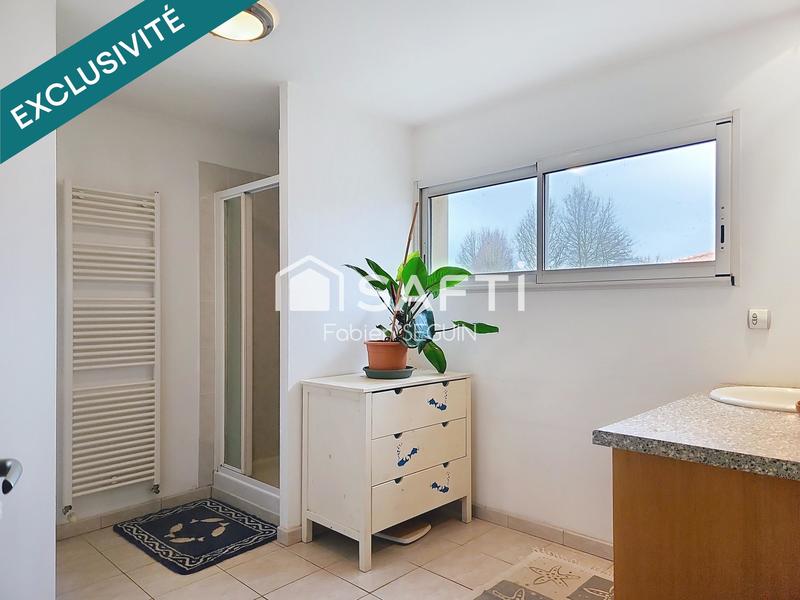 Maison - 249 m² - 9 pièces