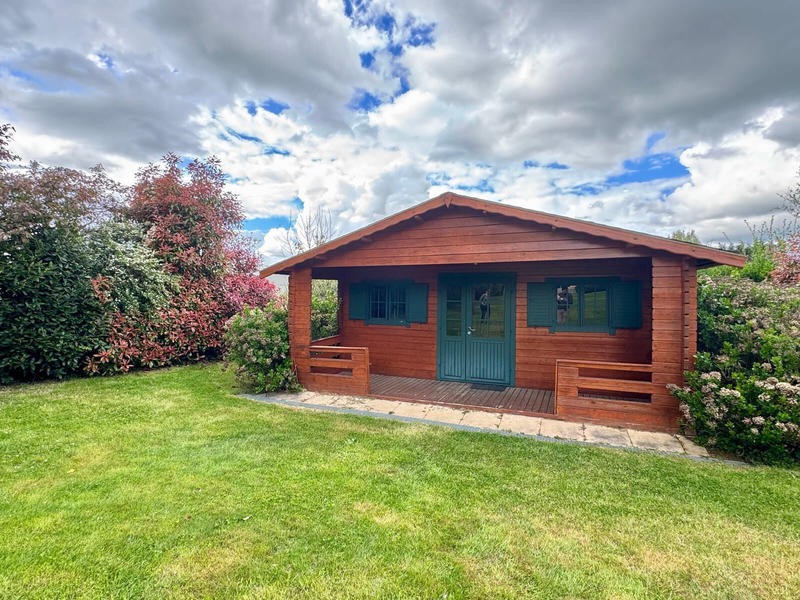 Villa - 344 m² - 7 pièces