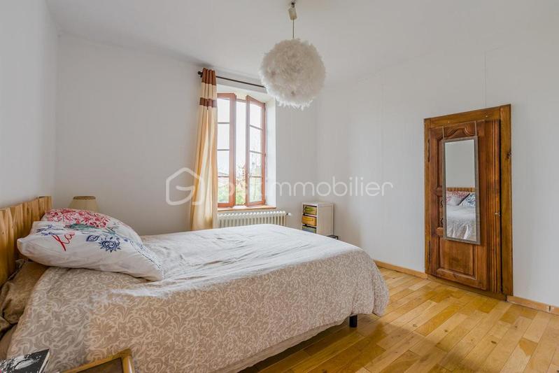 Maison chambre d'hôtes - 300 m² - 13 pièces