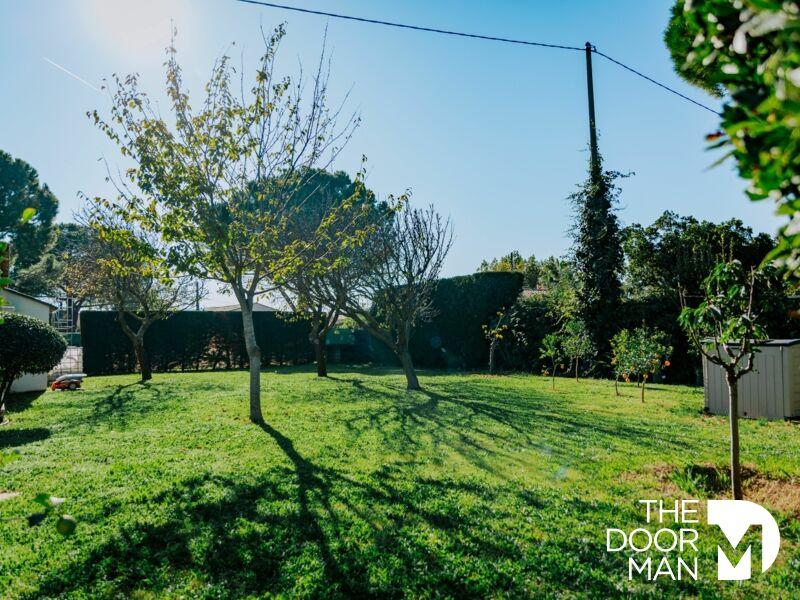 Propriété - 287 m² - 7 pièces