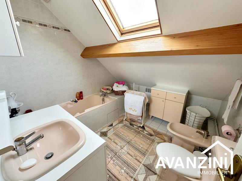 Maison - 110 m² - 4 pièces