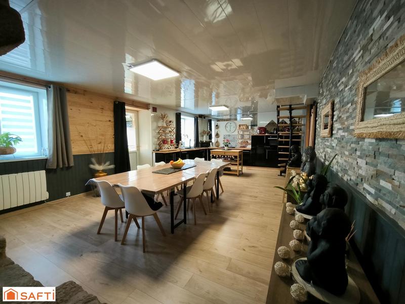 Maison - 128 m² - 7 pièces