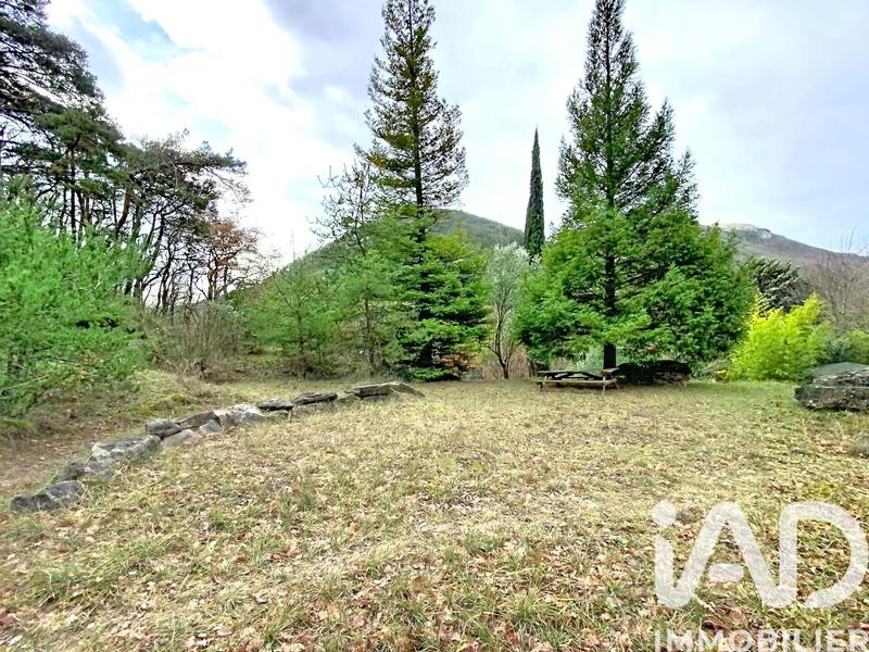 Maison - 208 m² - 8 pièces