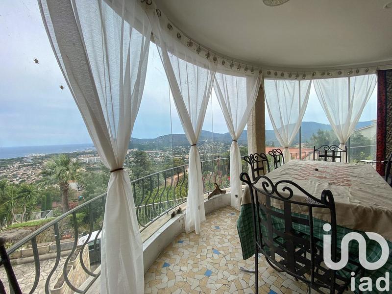 Maison - 165 m² - 5 pièces