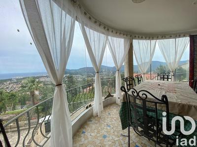 Maison - 165 m² - 5 pièces