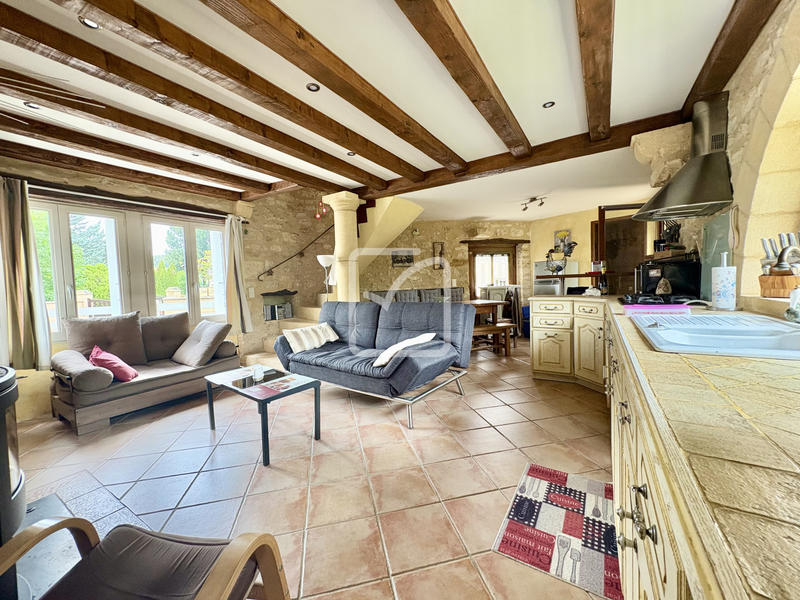 Maison - 94 m² - 4 pièces