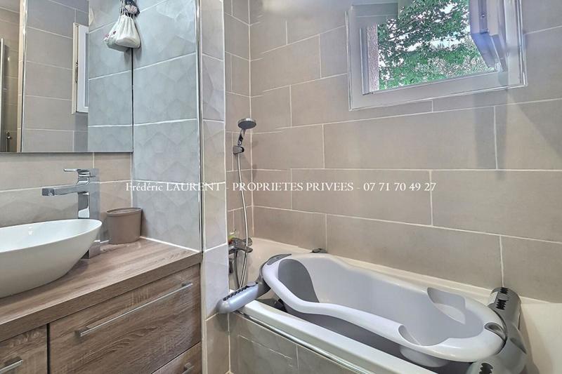 Appartement - 75 m² - 4 pièces