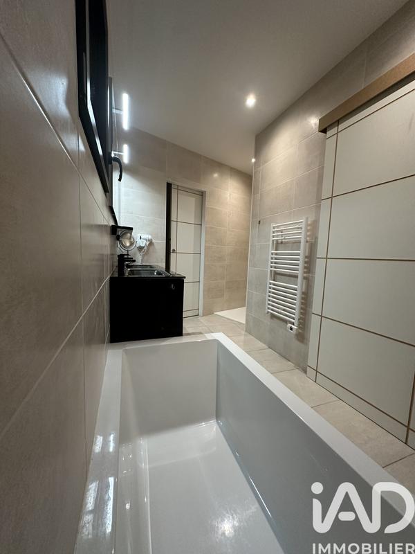 Maison - 144 m² - 7 pièces