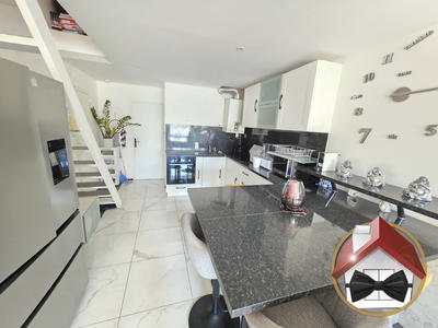 Appartement - 86 m² - 4 pièces