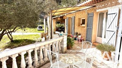 Maison - 105 m² - 6 pièces