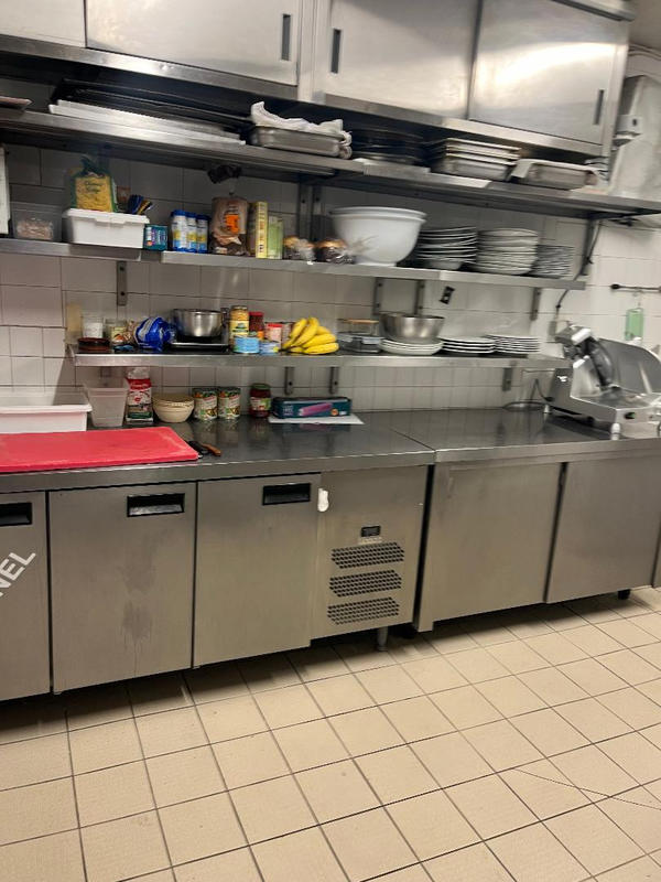 Local commercial - 437 m²