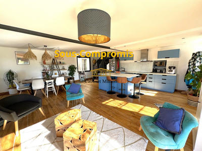 Maison - 169 m² - 7 pièces