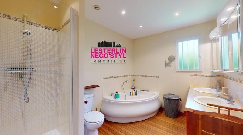 Maison - 146 m² - 6 pièces