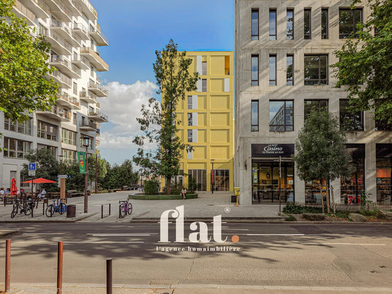 Fonds de commerce - Magasins - 327 m²