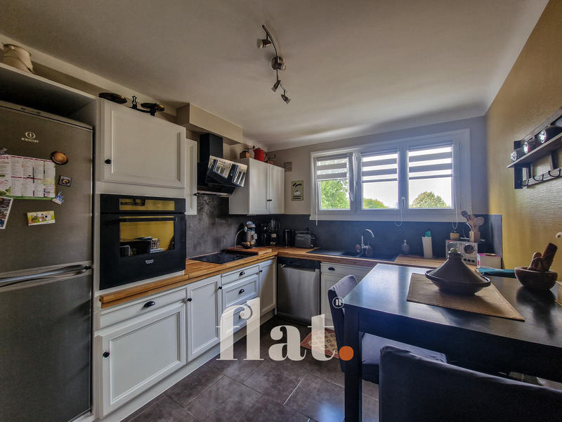 Appartement - 92 m² - 4 pièces