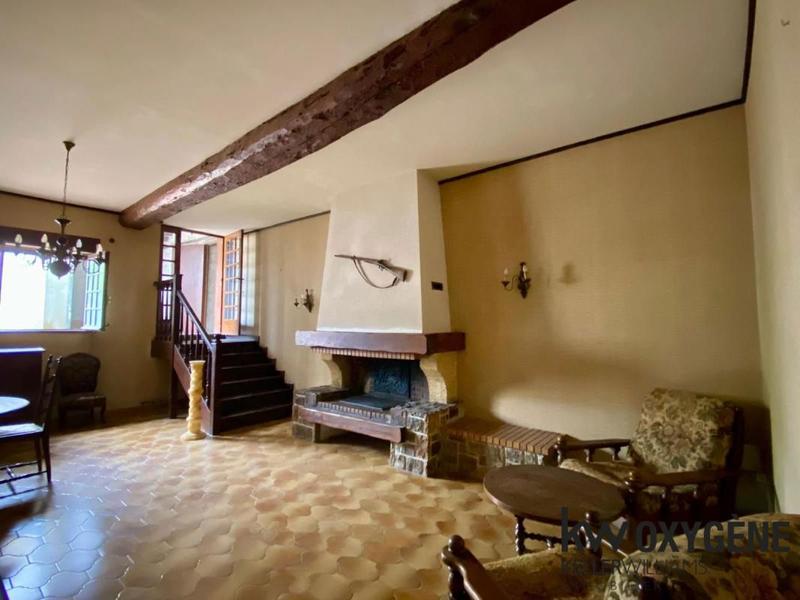Maison ancienne - 203 m² - 6 pièces