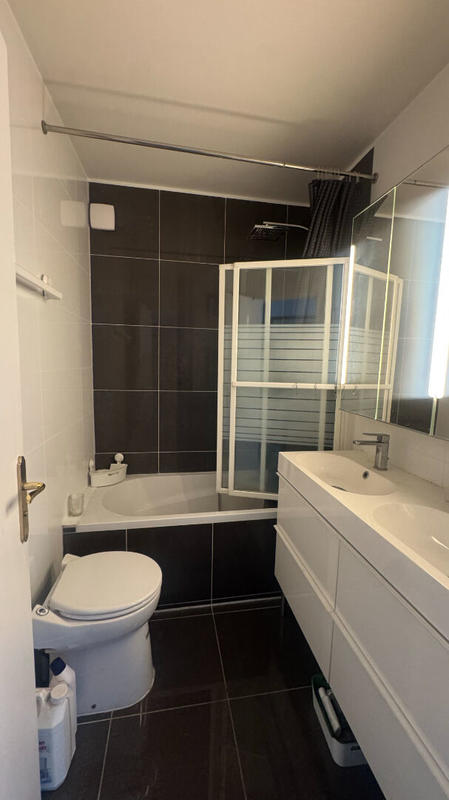 Appartement - 93 m² - 4 pièces