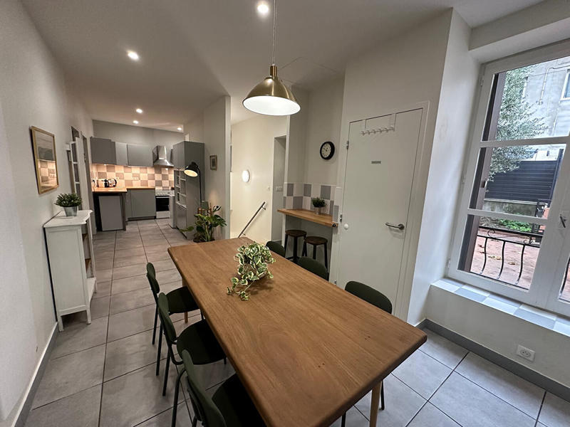 Maison de ville - 153 m² - 11 pièces