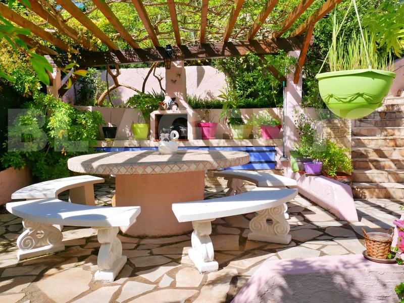 Maison - 137 m² - 8 pièces