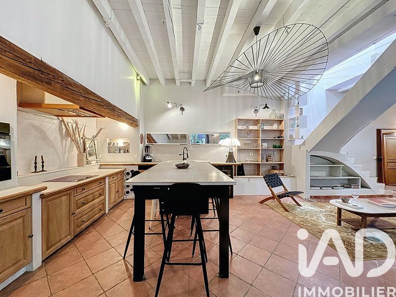 Maison - 180 m² - 8 pièces