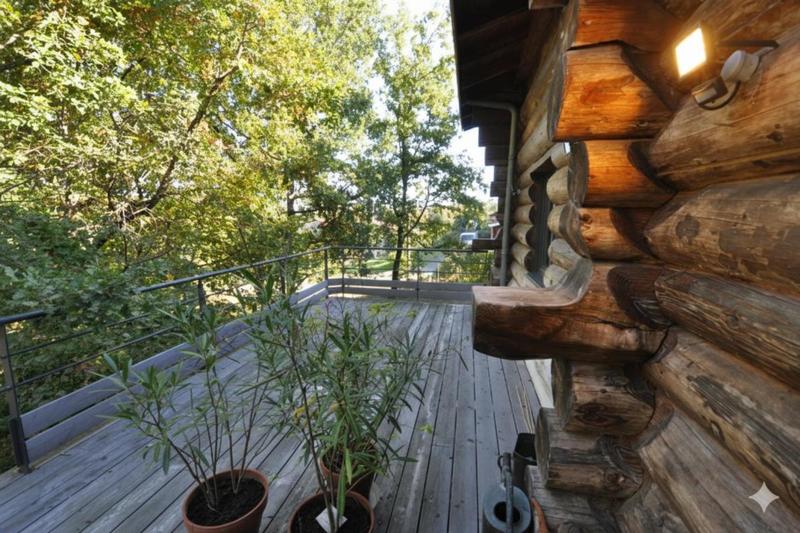 Propriété - 360 m² - 8 pièces