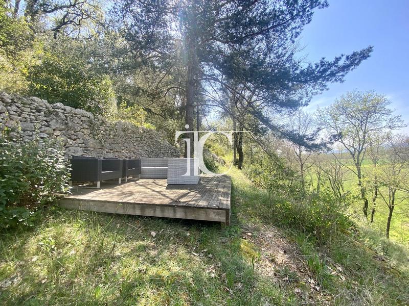 Maison - 204 m² - 9 pièces