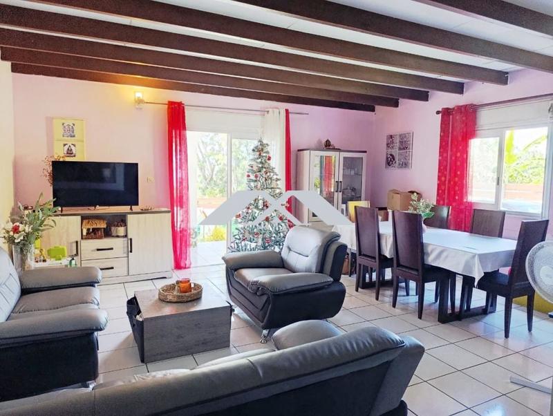 Maison - 88 m² - 4 pièces