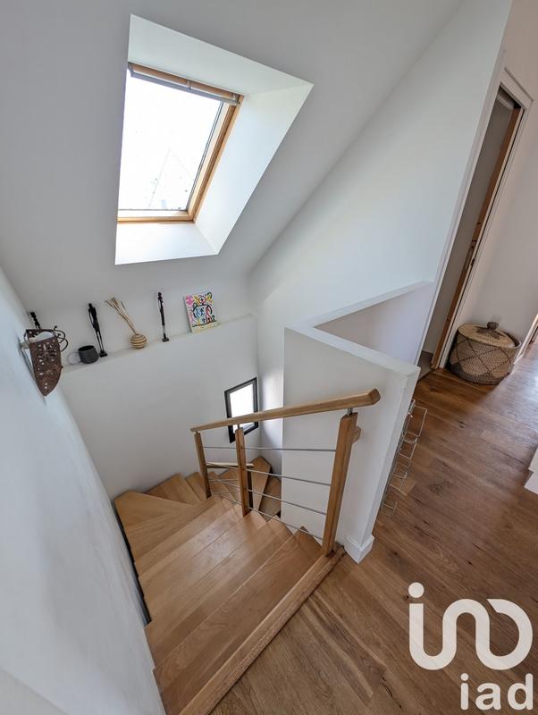 Maison - 224 m² - 8 pièces