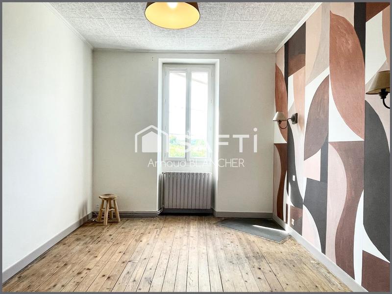 Maison - 93 m² - 4 pièces