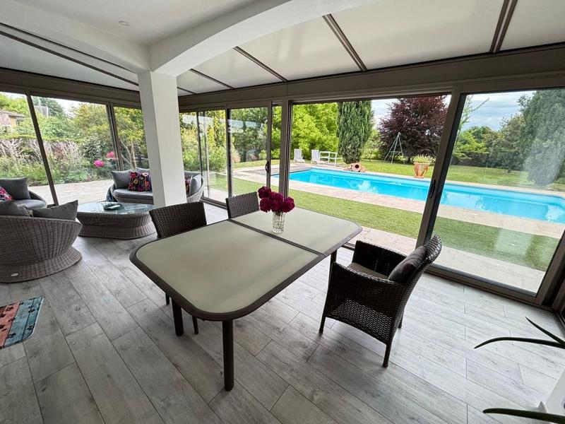 Maison - 206 m² - 7 pièces