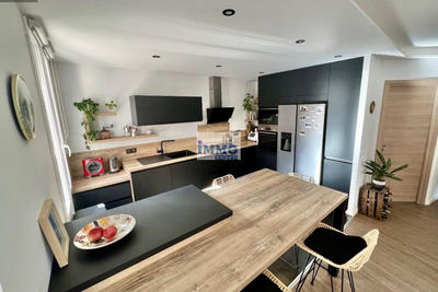 Appartement - 97 m² - 4 pièces