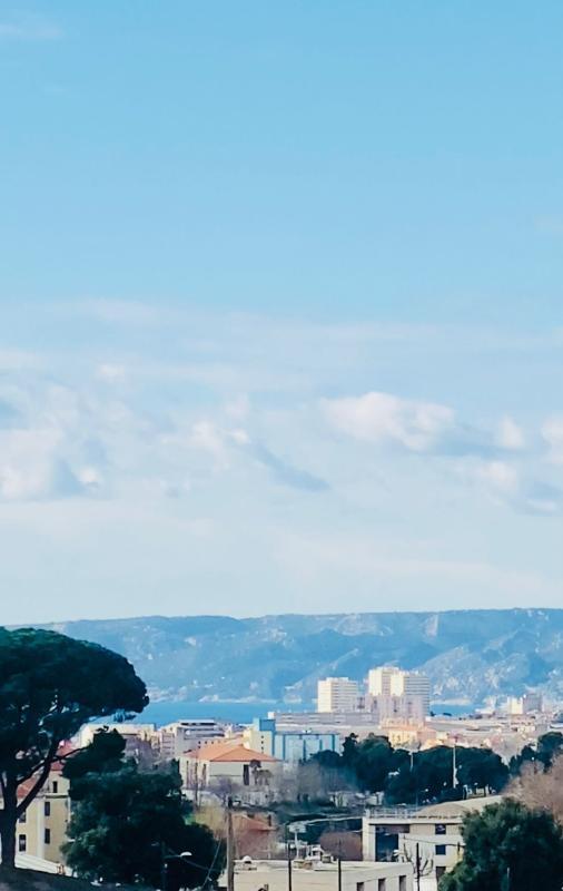 Appartement - 90 m² - 5 pièces